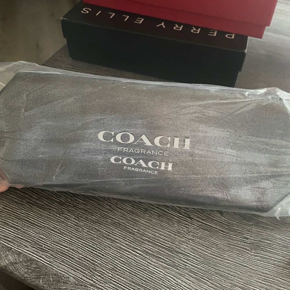 coach fragrance / makeup bag perfume